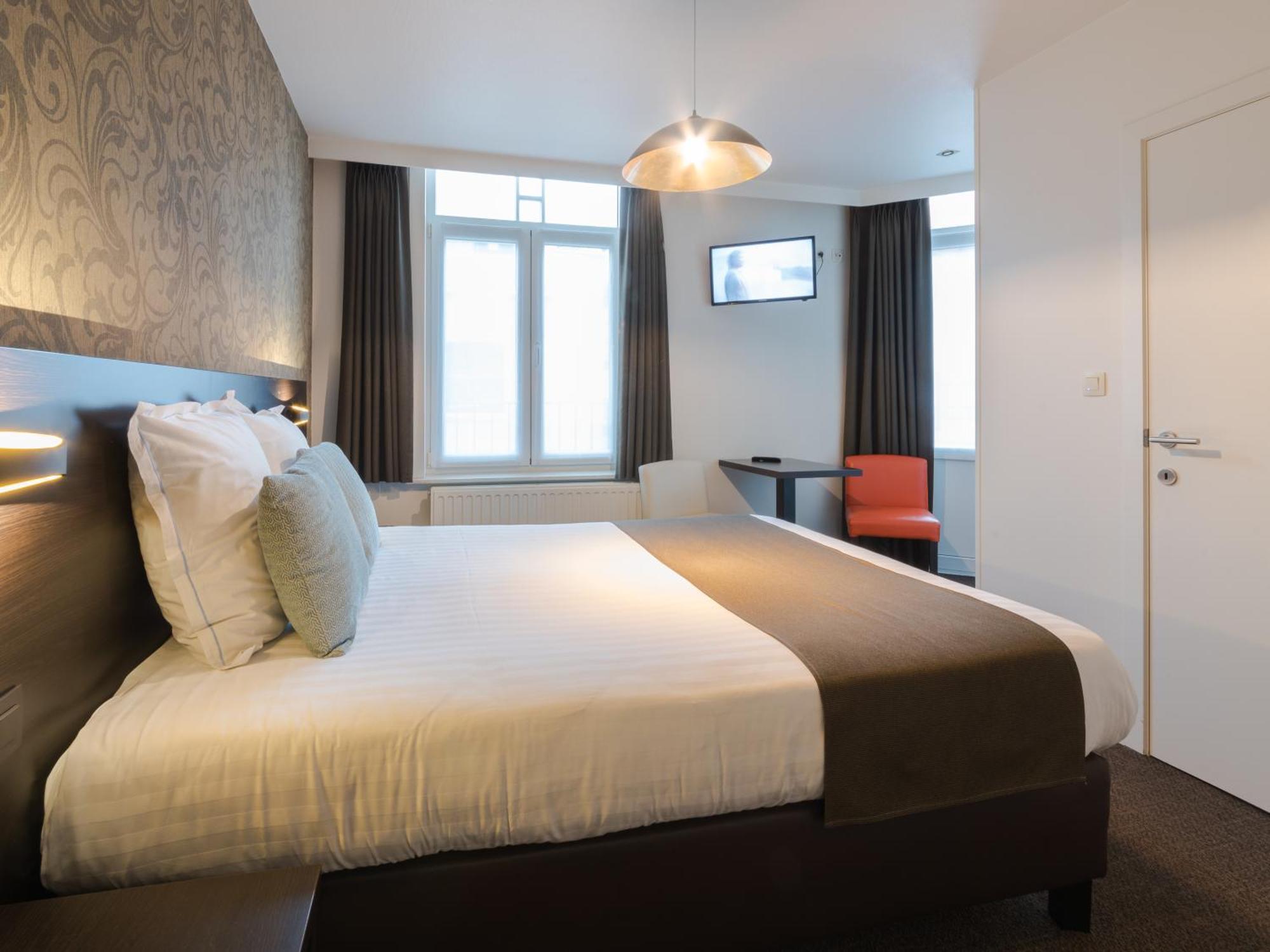 Kristoffel - Ontbijt Inbegrepen Hotel Middelkerke